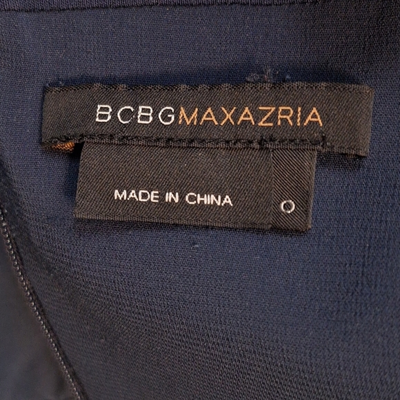 🅱️🅾️G🅾️ BCBG navy ruffles sleeveless dress - Picture 8 of 8